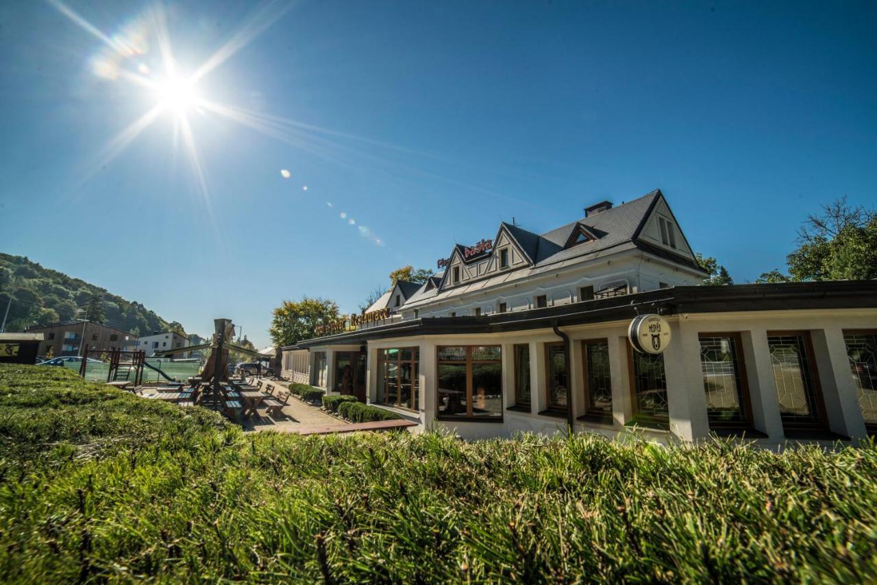 Hotel Pivovarská bašta Vrchlabí Exterior foto